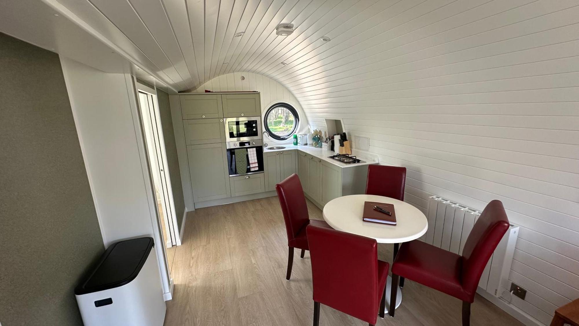 Juniper Lodges Inverness Bagian luar foto