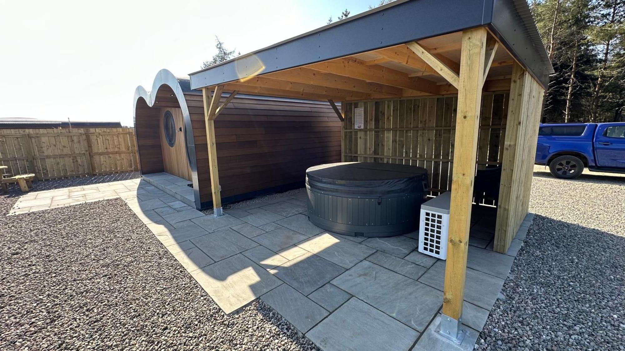 Juniper Lodges Inverness Bagian luar foto