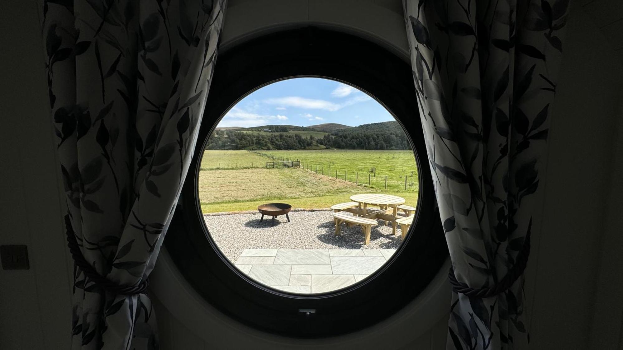 Juniper Lodges Inverness Bagian luar foto