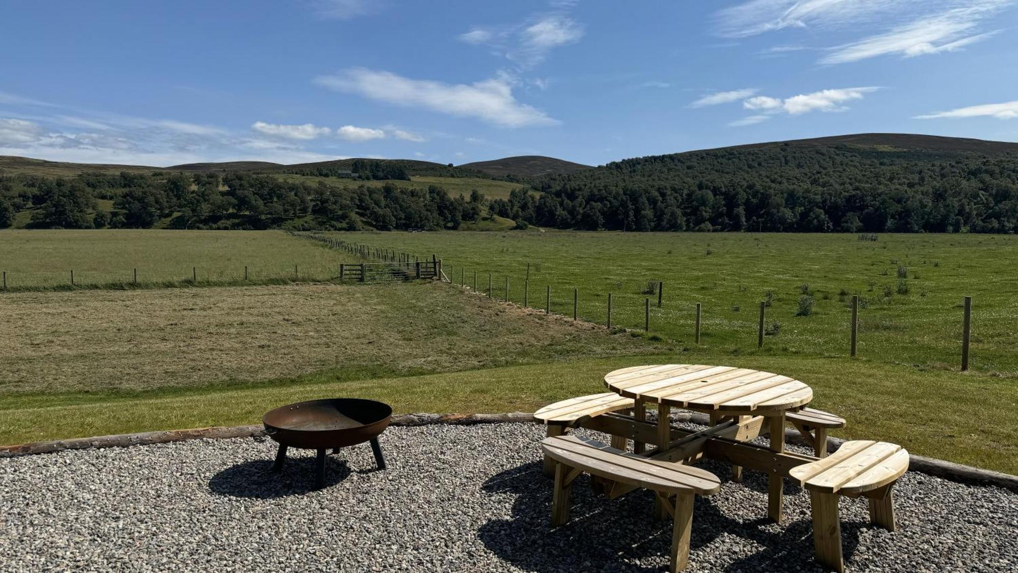 Juniper Lodges Inverness Bagian luar foto