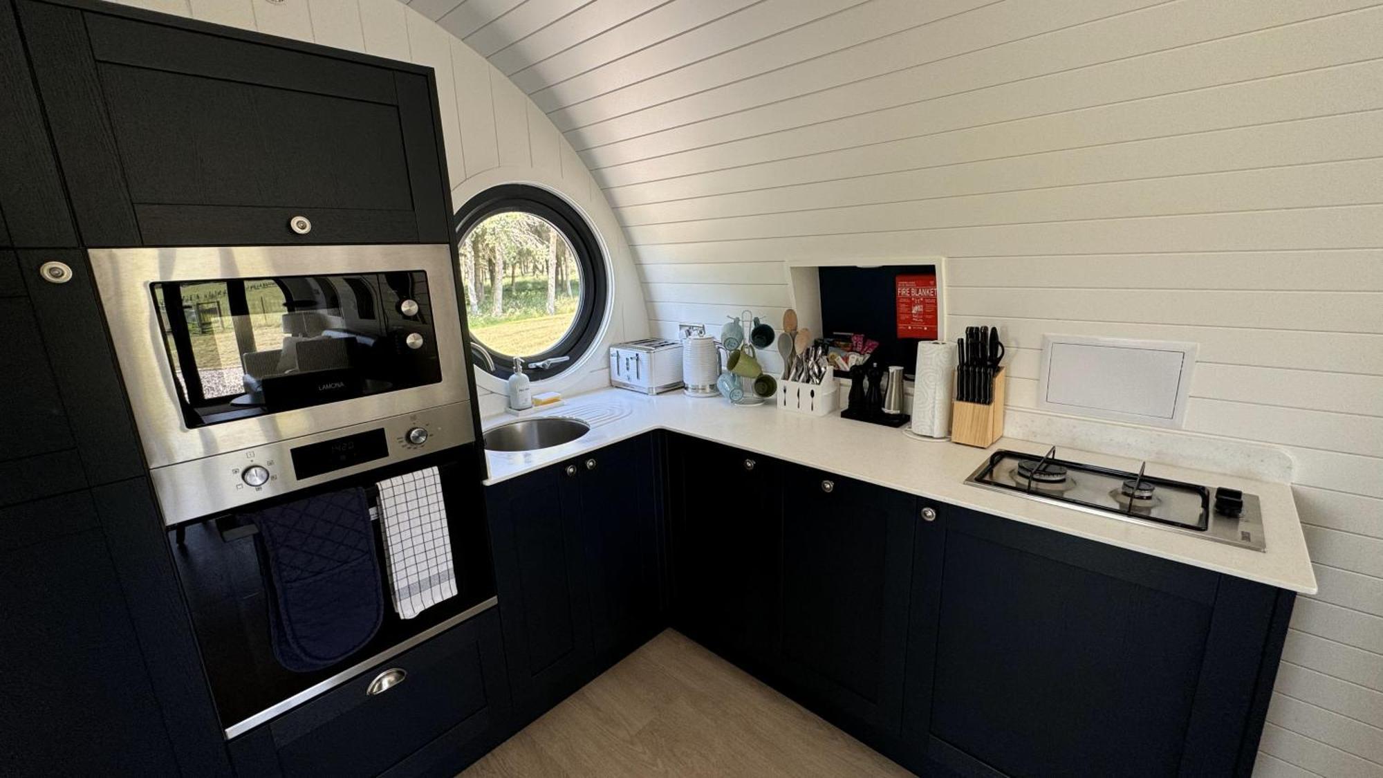 Juniper Lodges Inverness Bagian luar foto