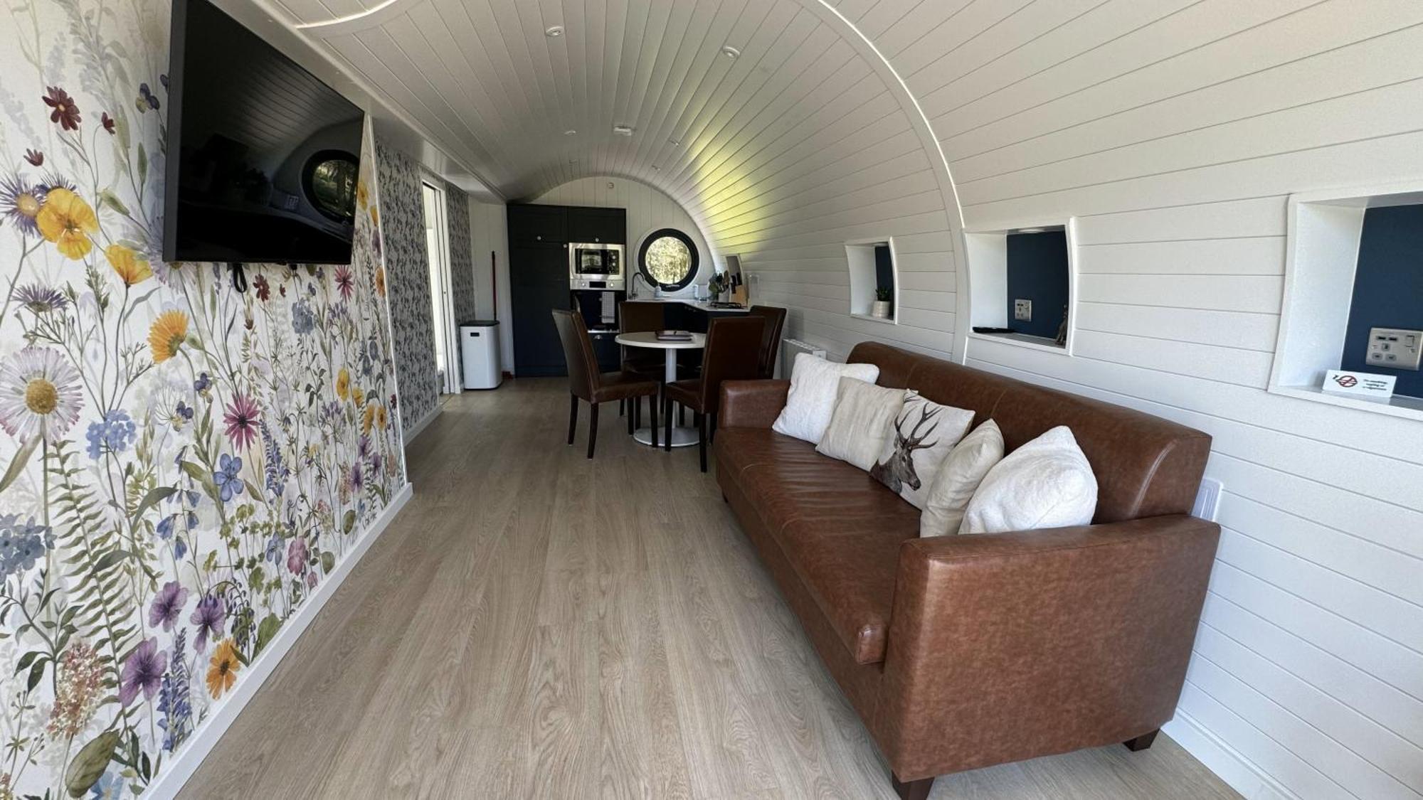 Juniper Lodges Inverness Bagian luar foto