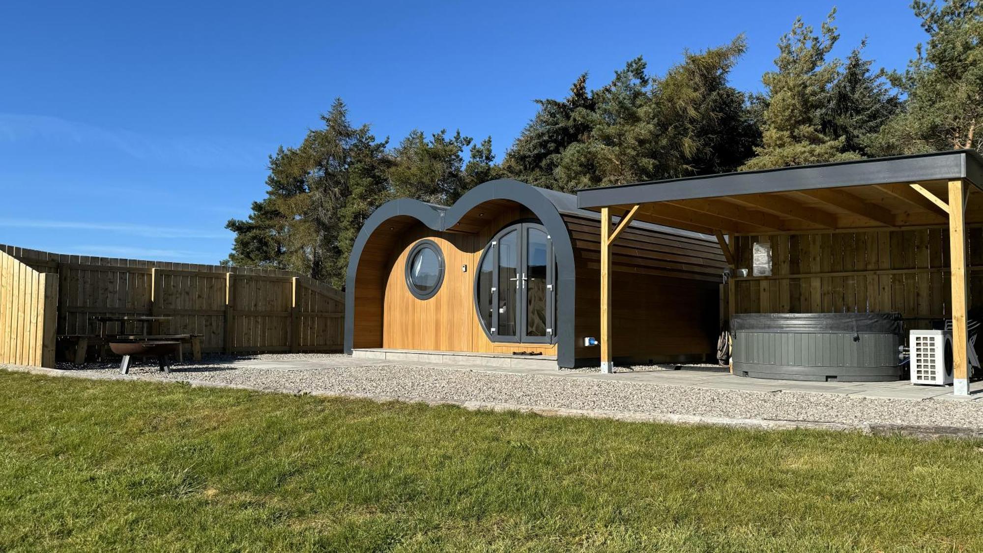 Juniper Lodges Inverness Bagian luar foto
